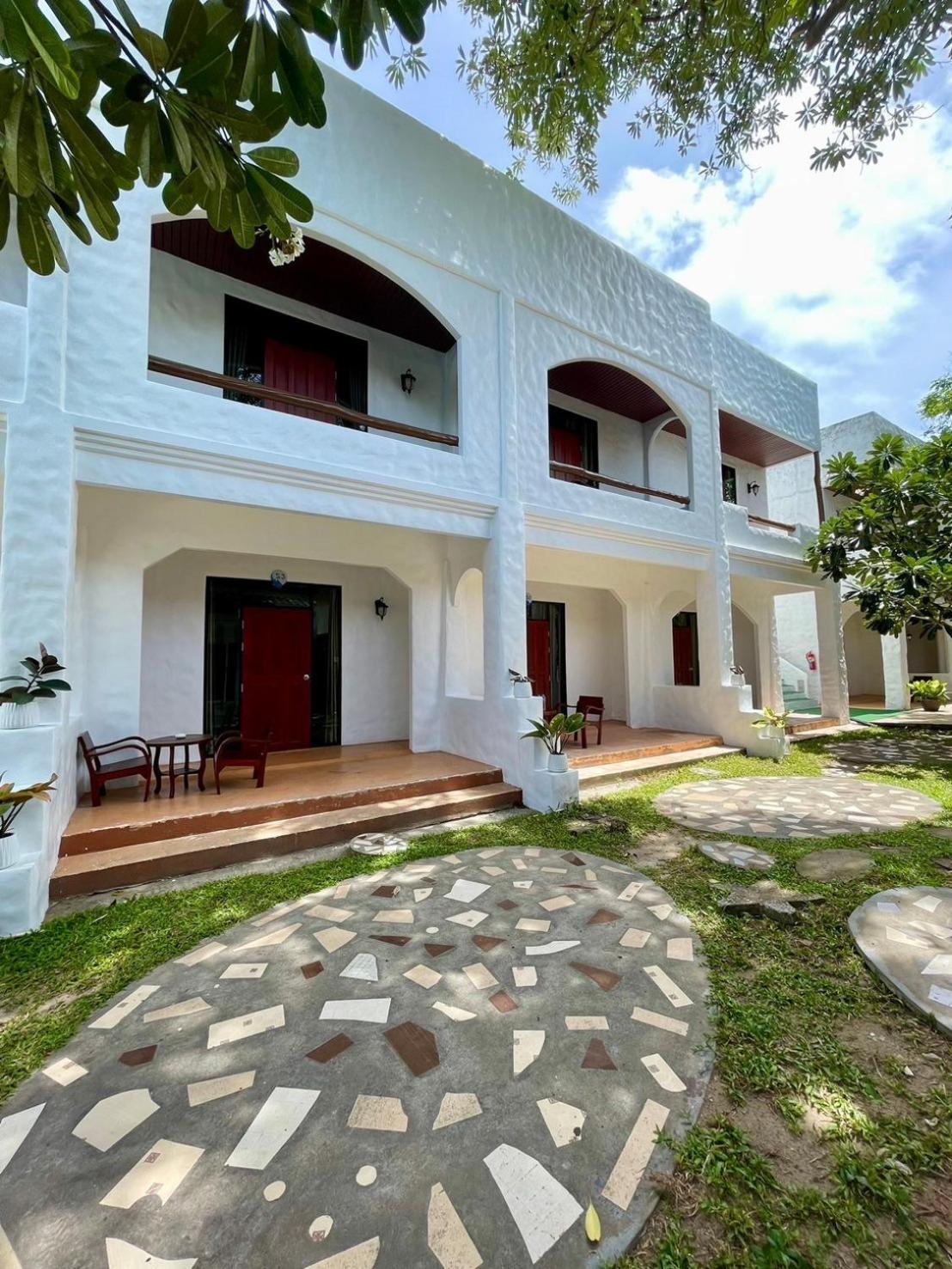 Gee Resort Тау Экстерьер фото